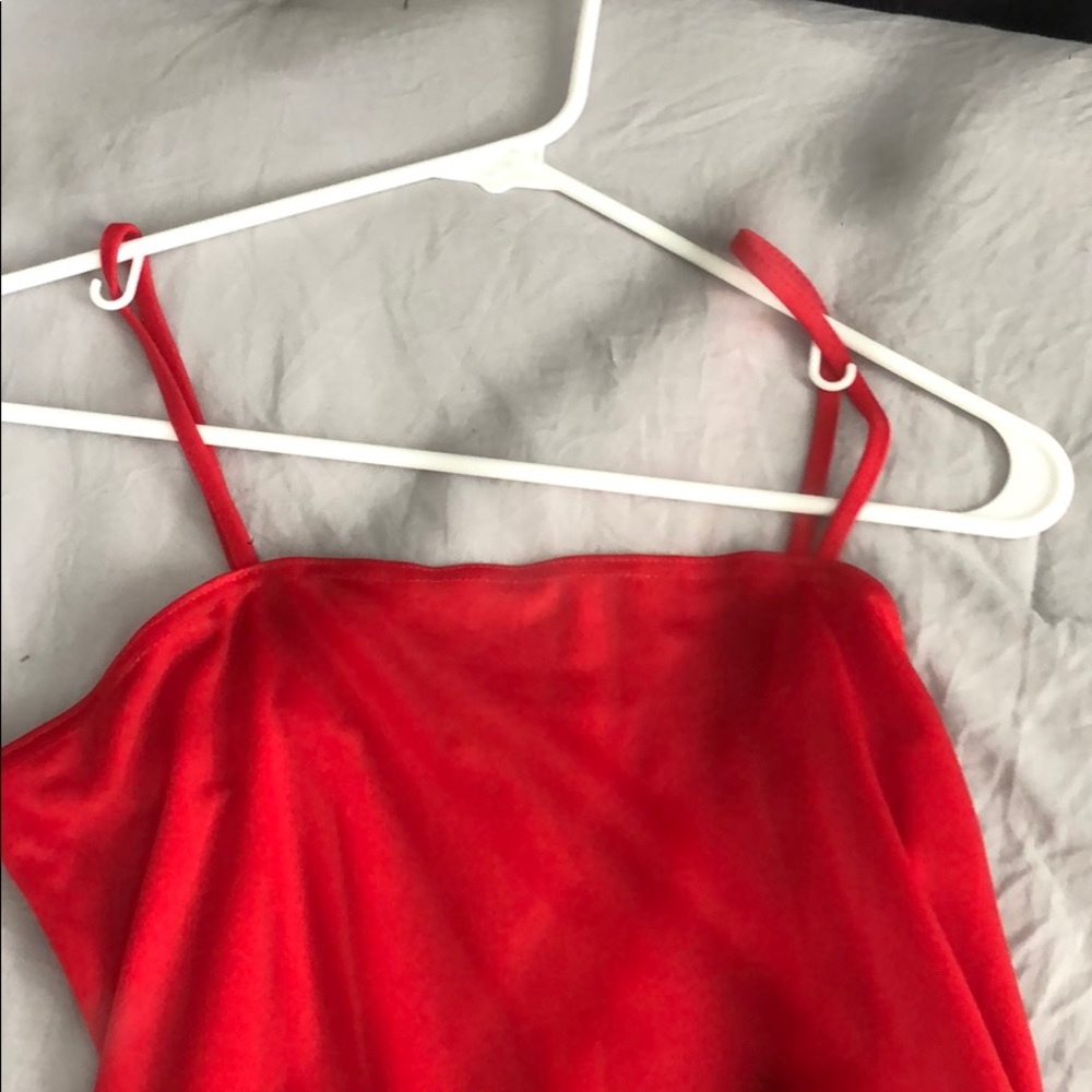 Simple Red Dress - Picture 2 of 2